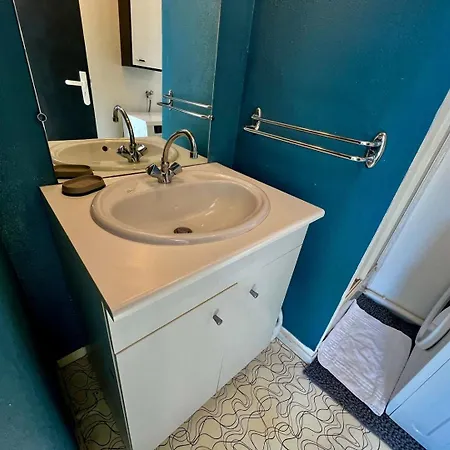 Le Saint-eloi Apartment *